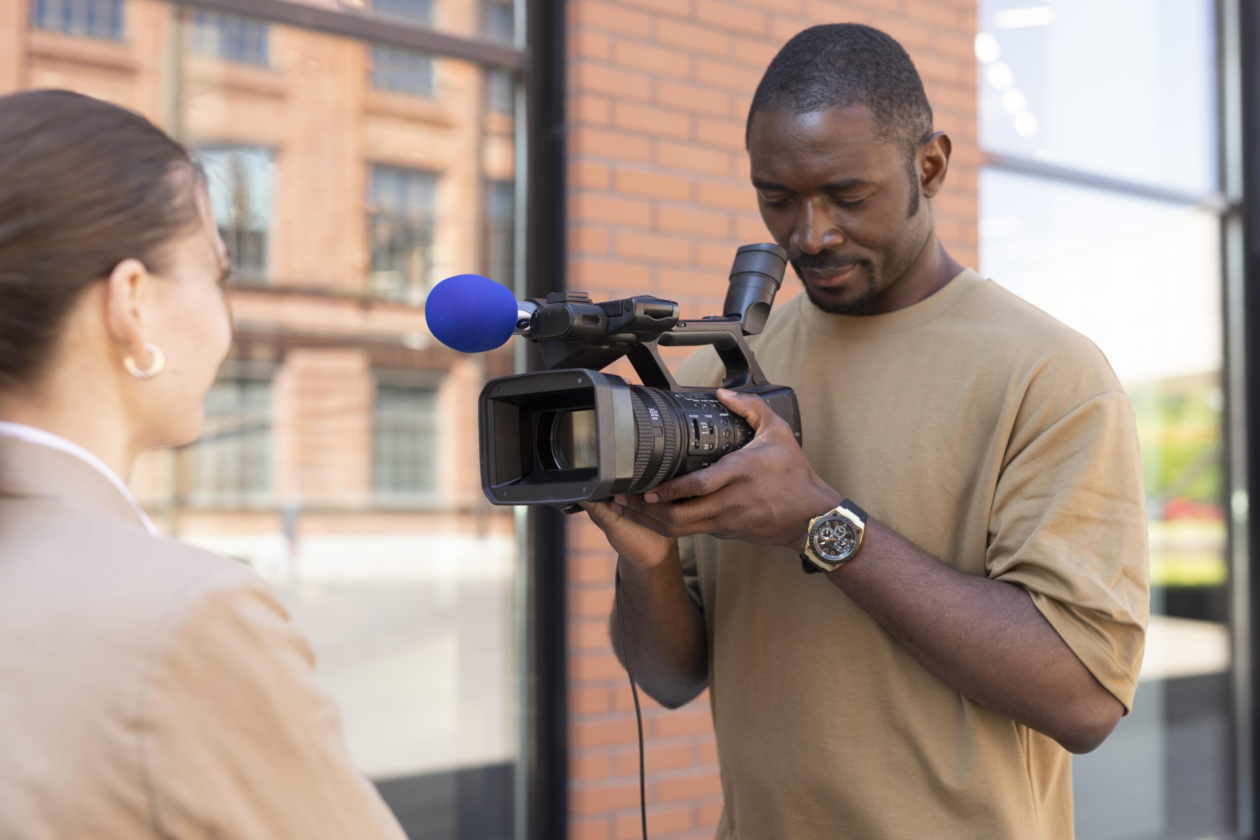 female-journalist-telling-news-outside